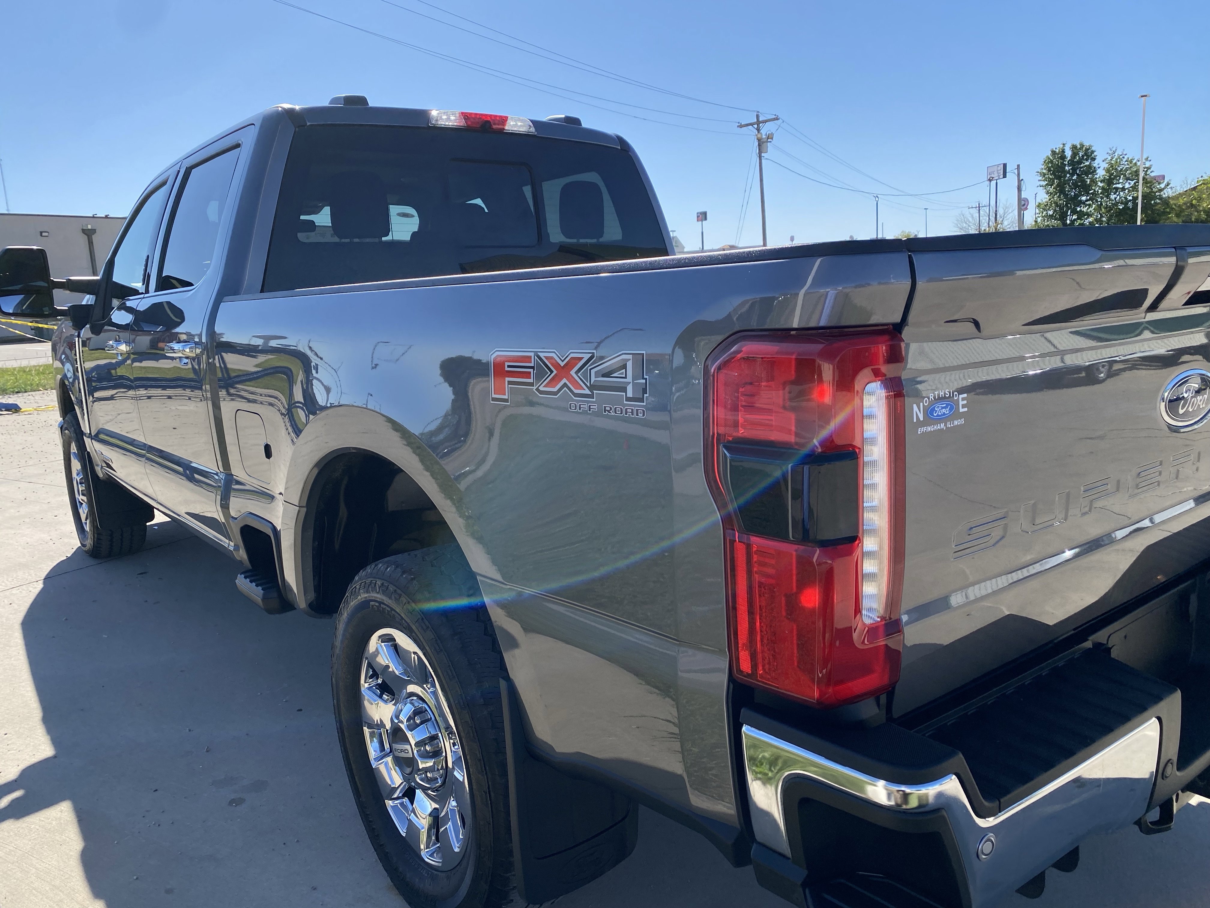 Used 2024 Ford F250 Lariat w/ Lariat Ultimate Package image 10