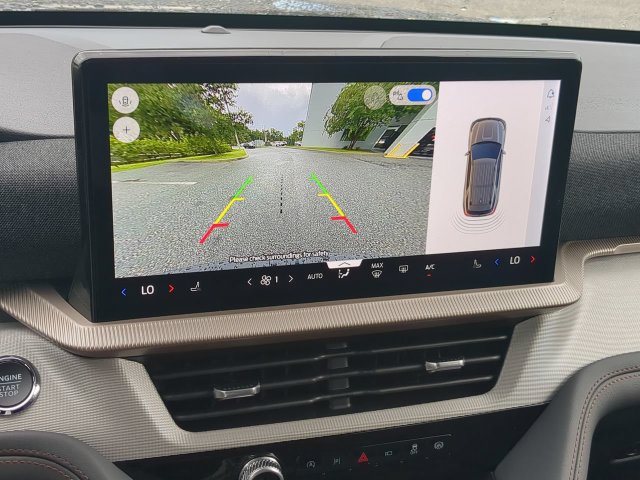 New 2026 Ford Explorer Active RWD image 21