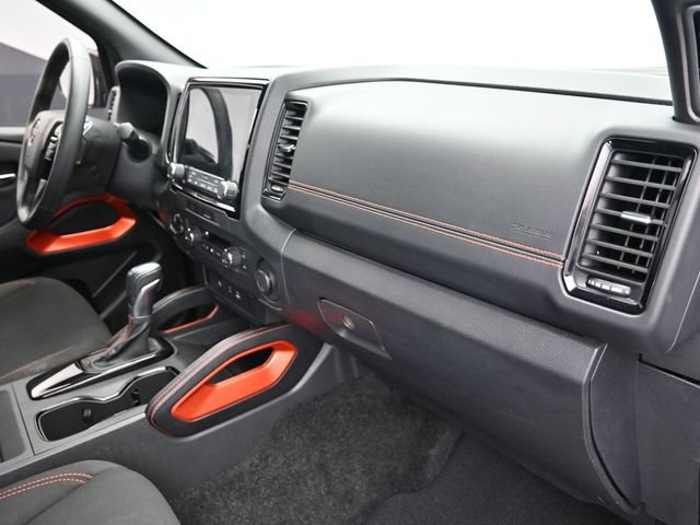 Used 2023 Nissan Frontier PRO-4X w/ Technology Package AWD/4WD image 37