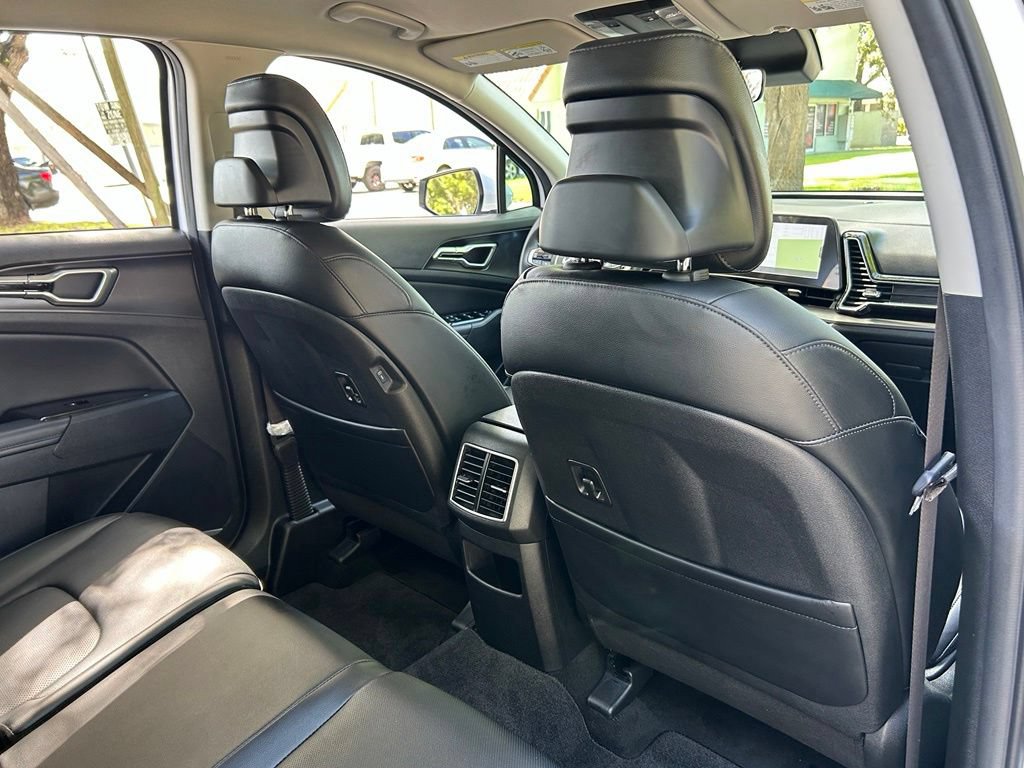 Used 2024 Kia Sportage EX FWD image 46