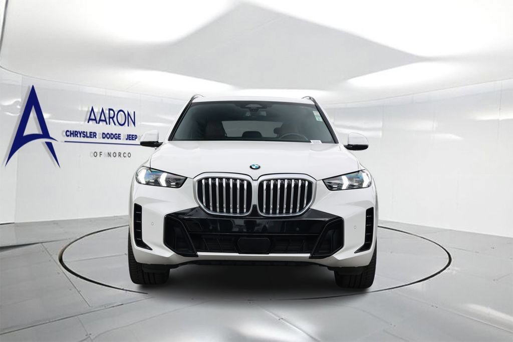 Used 2024 BMW X5 sDrive40i w/ M Sport Package RWD image 4