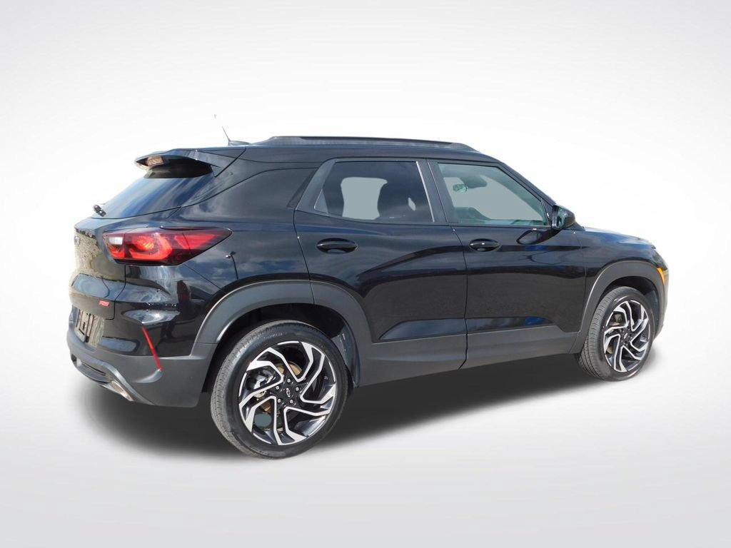 Used 2024 Chevrolet TrailBlazer RS AWD/4WD image 3