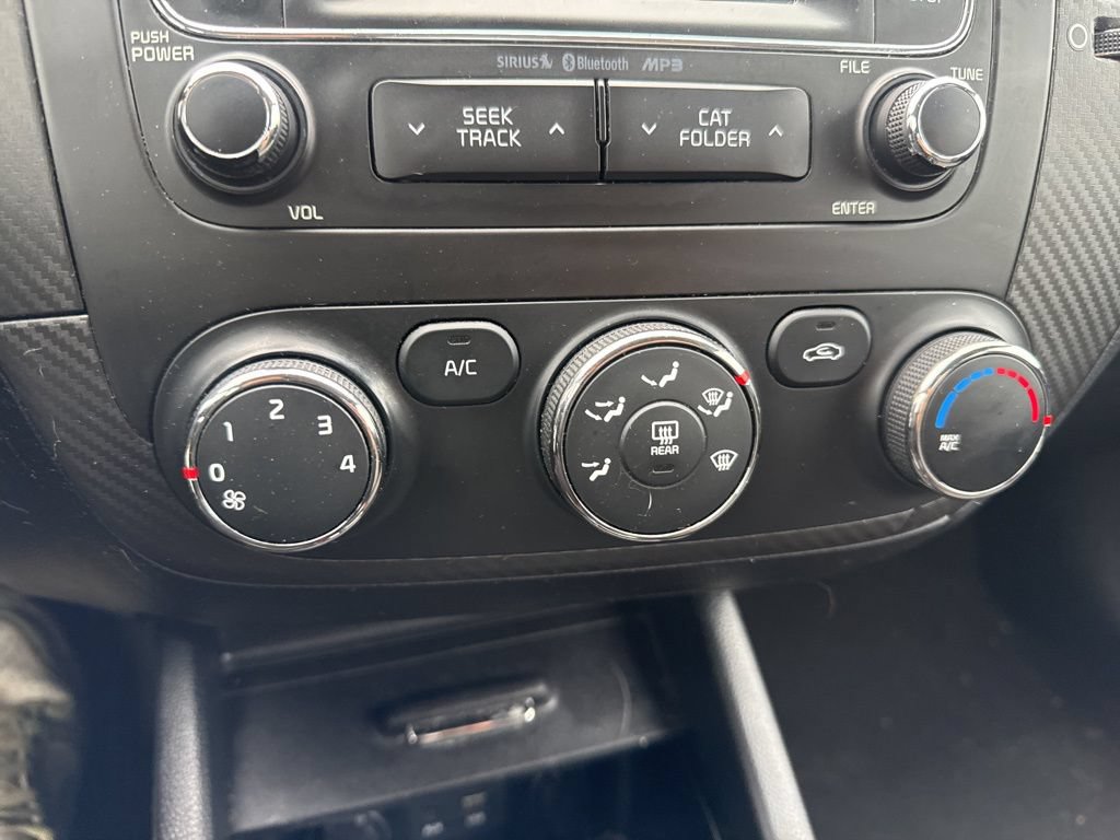 Used 2016 Kia Forte Koup EX FWD image 32