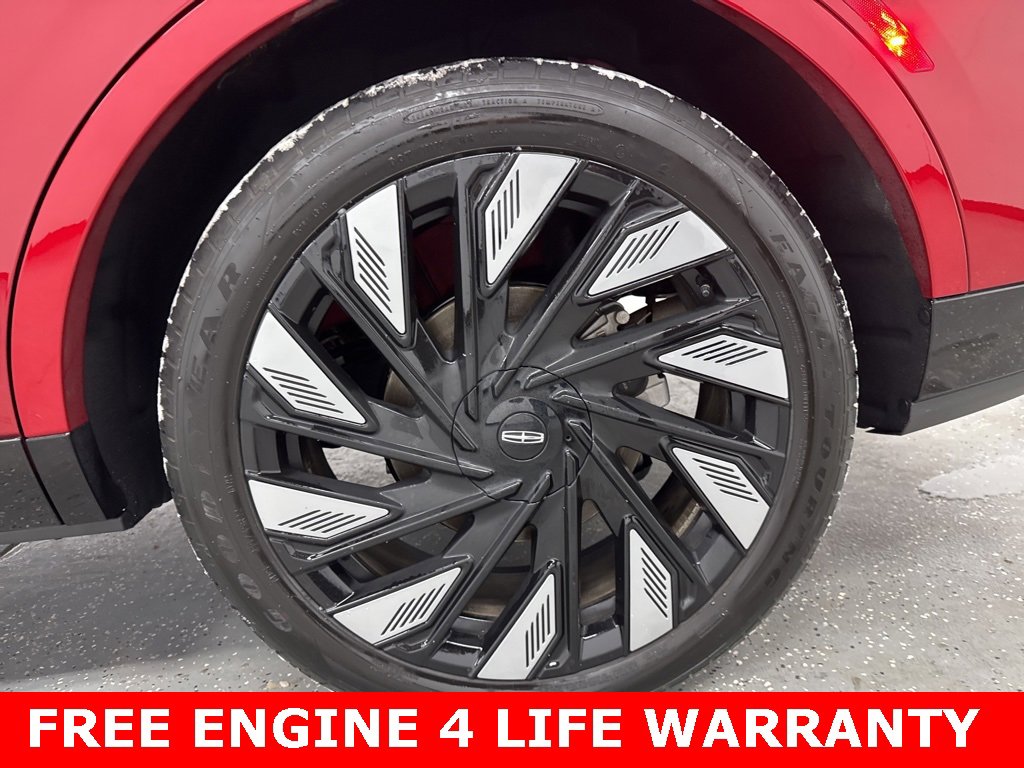 Used 2024 Lincoln Nautilus Reserve w/ Equipment Group 202A image 5