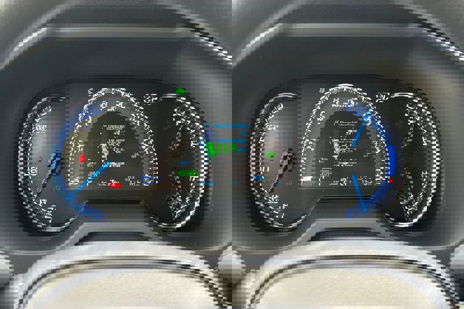 New 2025 Toyota RAV4 XLE image 29