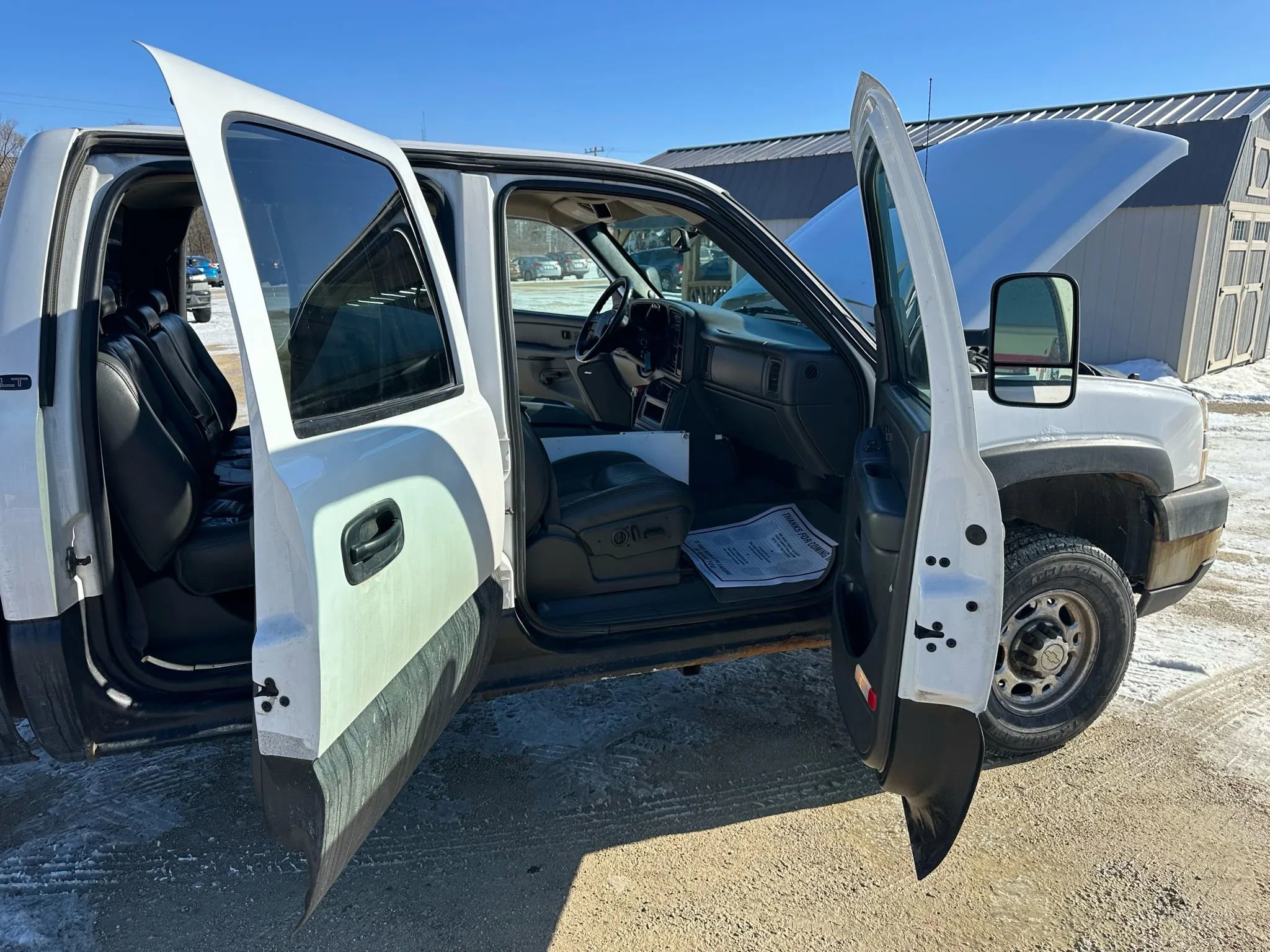 Used 2007 Chevrolet Silverado 2500 LT w/ Heavy-Duty Power Package image 11