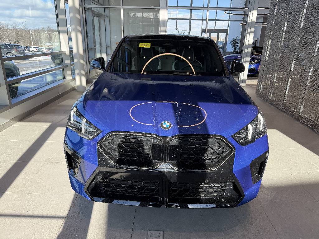 New 2026 BMW X2 xDrive28i w/ Technology Package AWD/4WD image 2