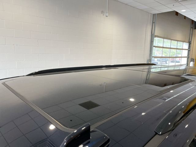 Used 2024 GMC Yukon XL AT4 w/ AT4 Premium Plus Package image 10