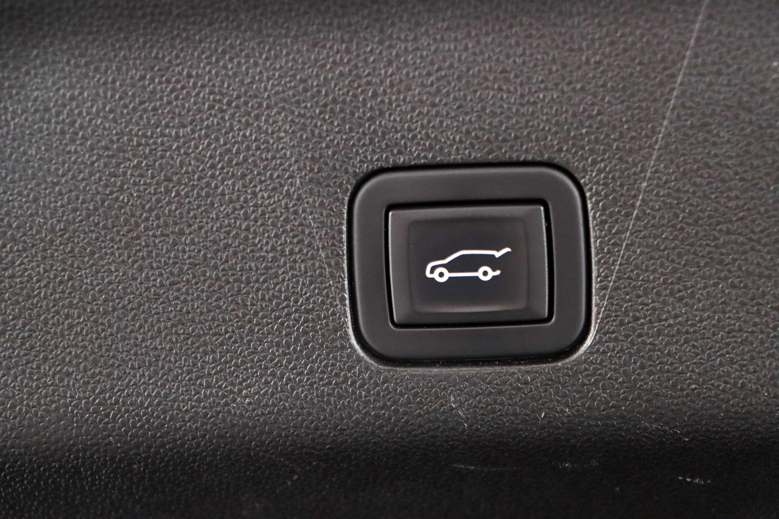 Used 2023 Chevrolet Suburban LT image 34