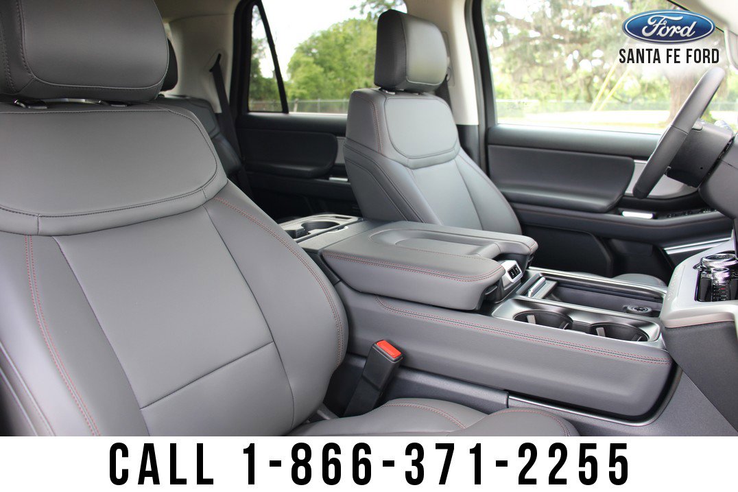 New 2025 Ford Expedition Active image 53