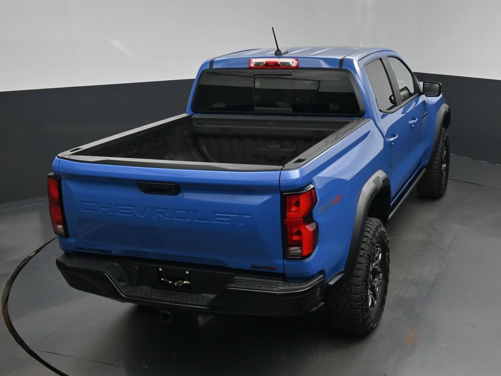 Used 2026 Chevrolet Colorado ZR2 w/ Technology Package AWD/4WD image 25