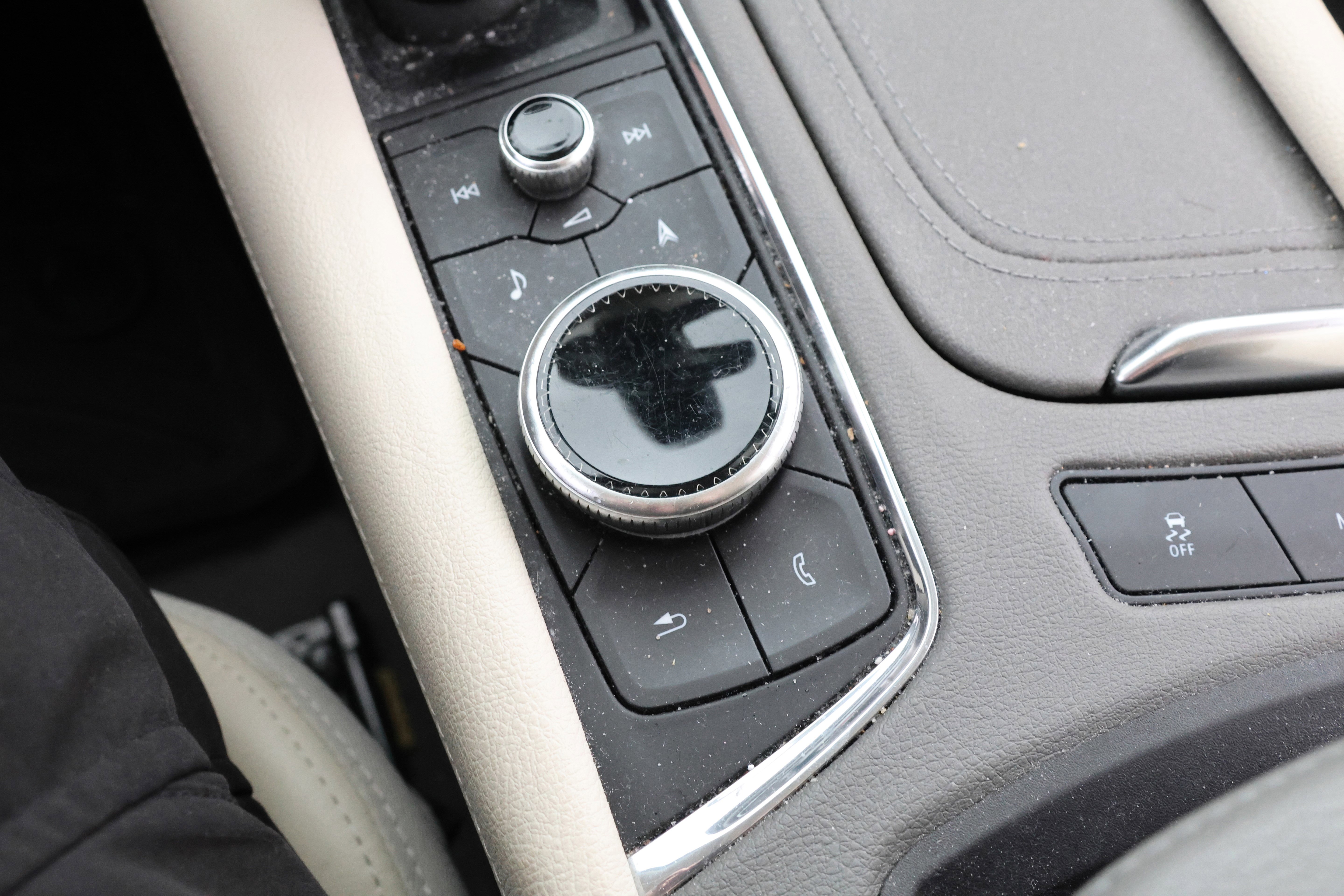 Used 2021 Cadillac XT5 Premium Luxury image 32