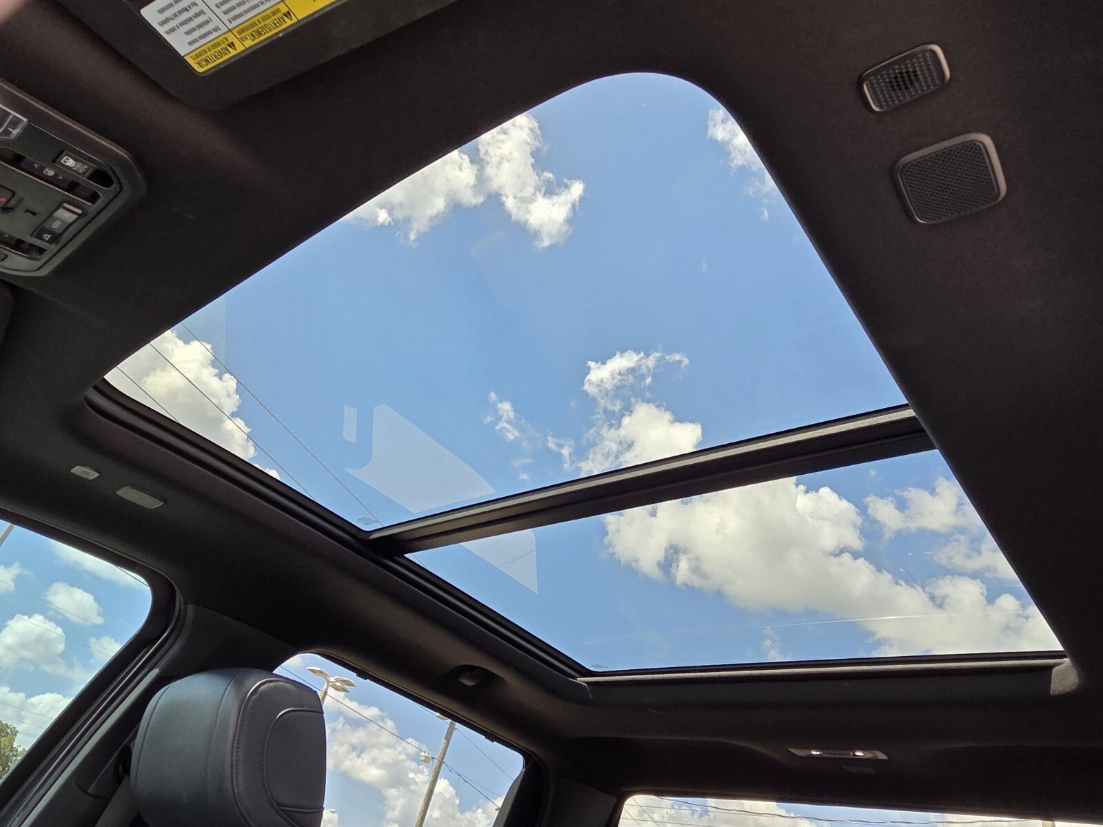 Used 2022 Toyota Tundra Platinum image 13