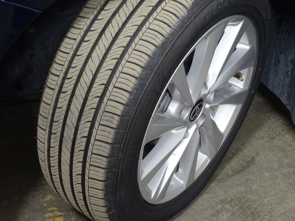 Used 2022 Toyota Camry LE image 36