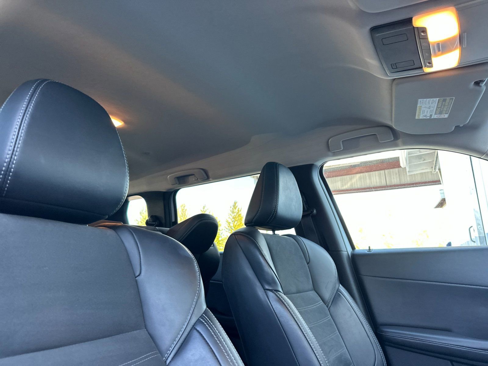 Used 2024 Mitsubishi Outlander SE FWD image 18