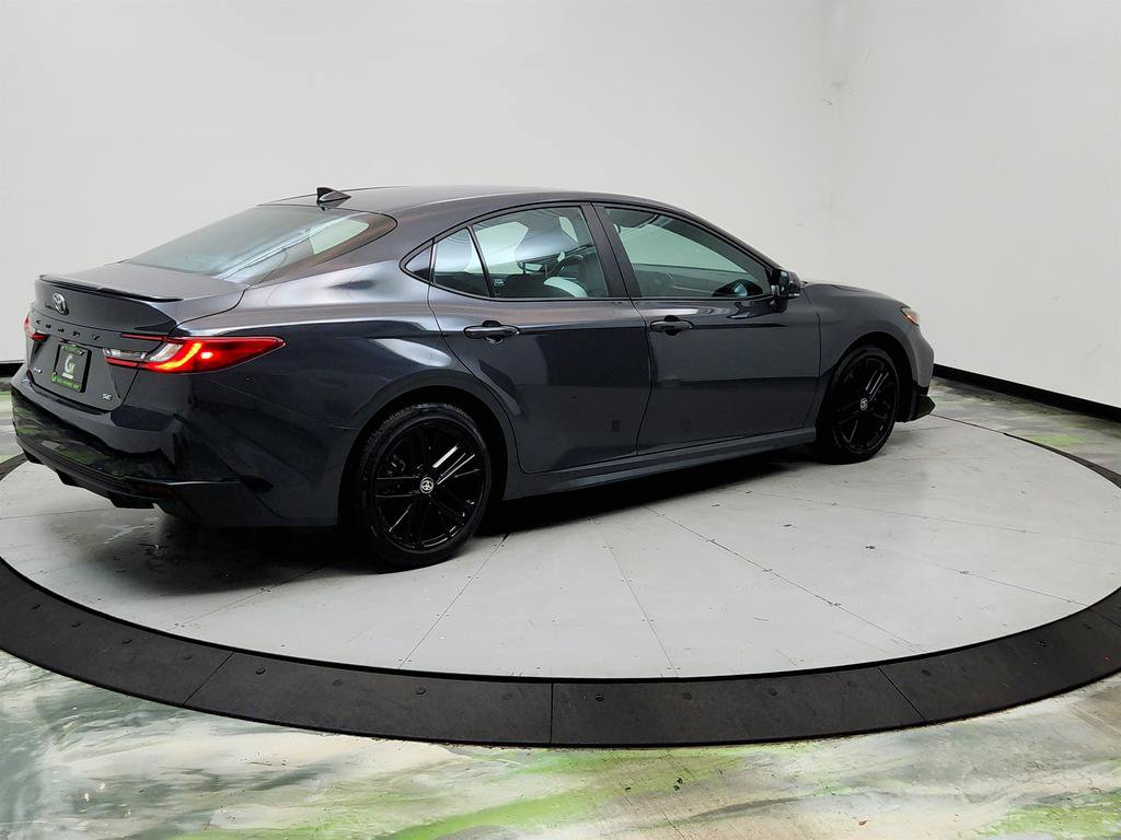 Used 2025 Toyota Camry SE FWD image 5