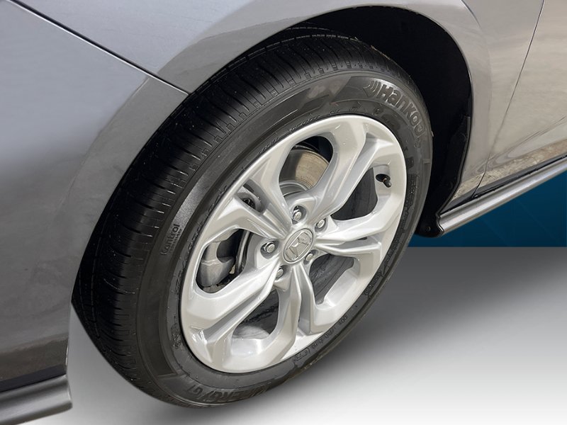 Used 2025 Honda Accord LX image 10