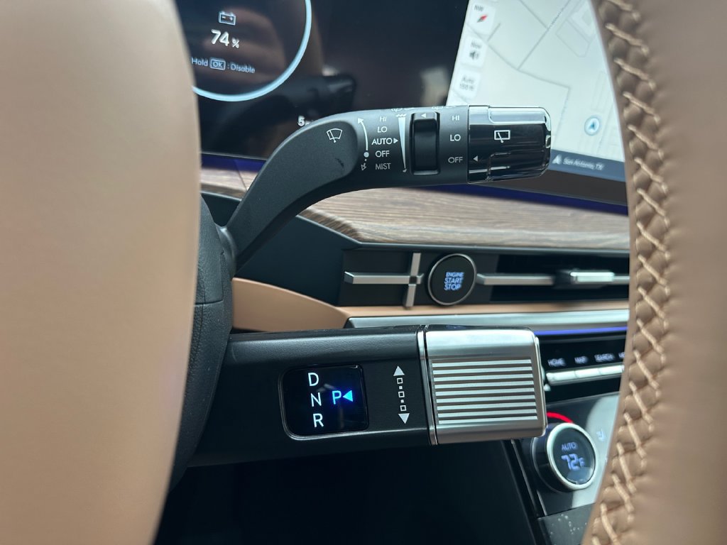 New 2027 Hyundai Santa Fe Limited FWD image 18