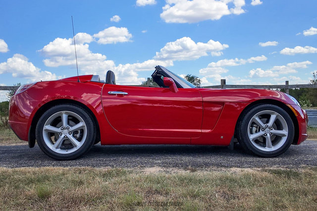 Used 2009 Saturn Sky w/ Premium Trim Package RWD image 9