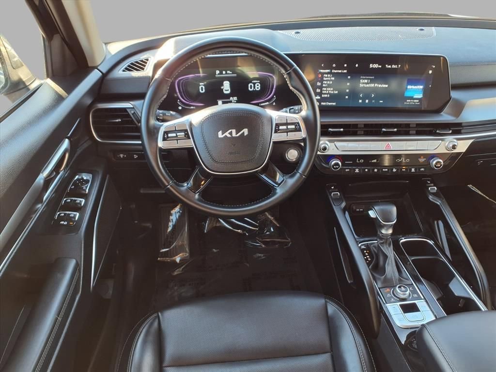 Used 2024 Kia Telluride S image 4