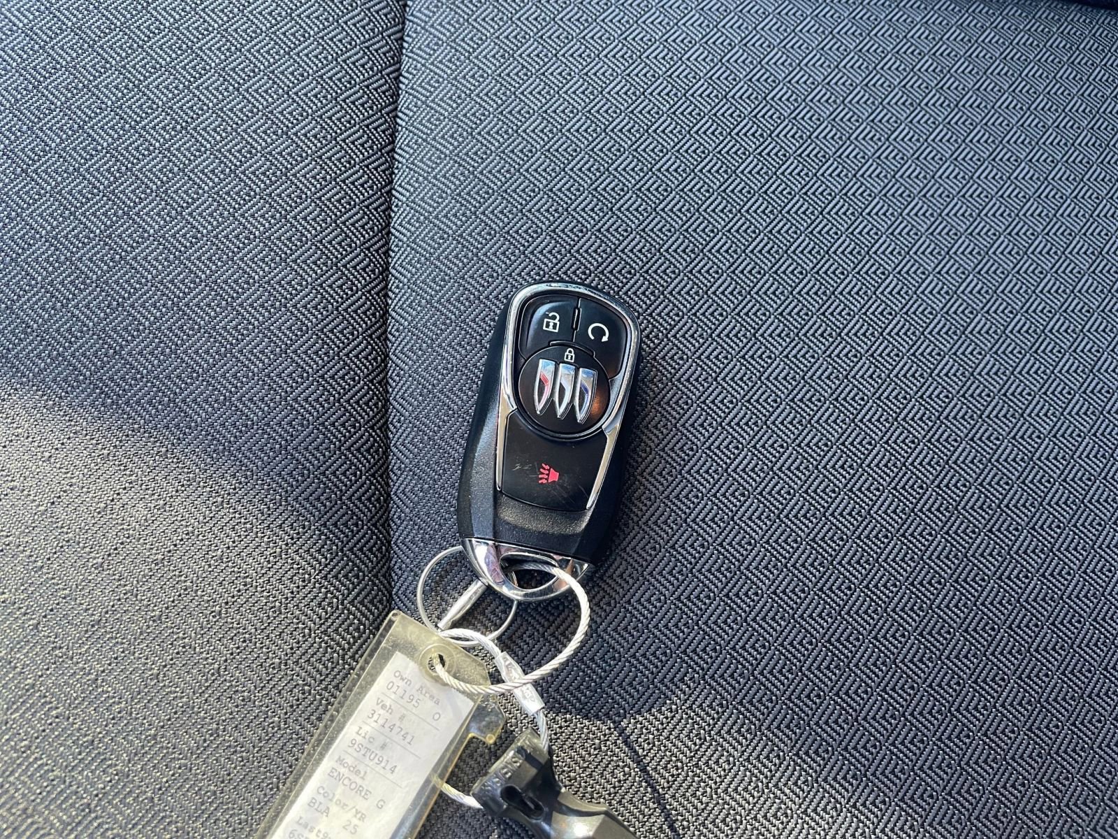 Used 2025 Buick Encore GX Preferred image 23