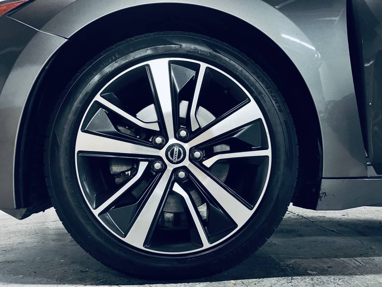 Used 2020 Nissan Maxima 3.5 SV w/ Floor Mat Group FWD image 14