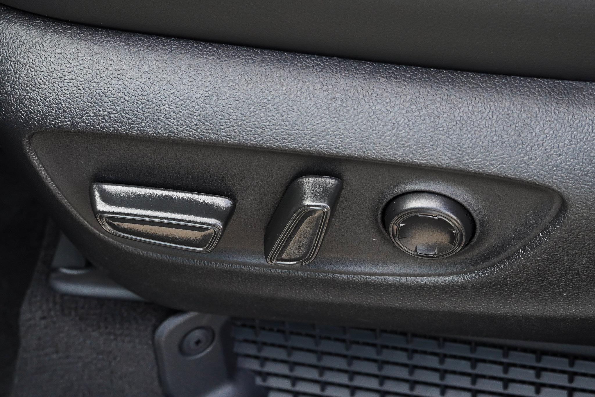 New 2026 Toyota Sienna Platinum AWD/4WD image 18