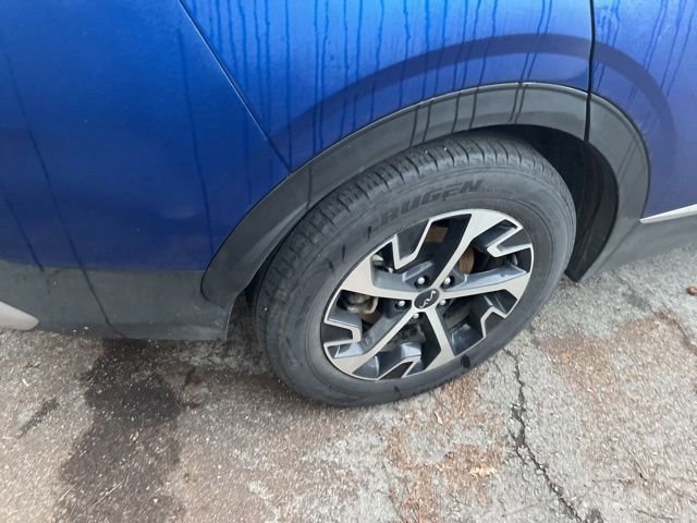 Used 2025 Kia Sportage EX image 10