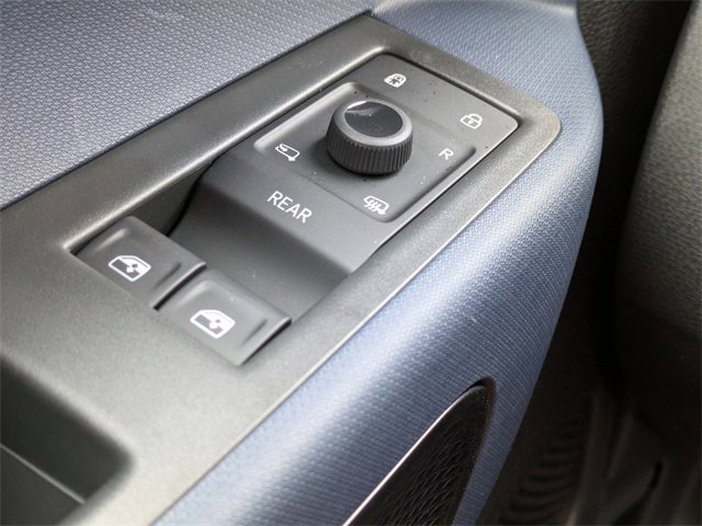 New 2025 Volkswagen ID. Buzz Pro S Plus image 27