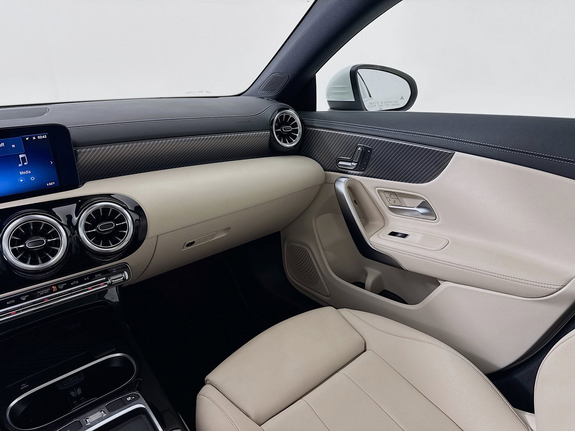 Certified 2025 Mercedes-Benz CLA 250 image 24