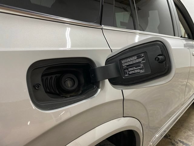 Used 2025 Volvo XC90 B6 Plus AWD/4WD image 98