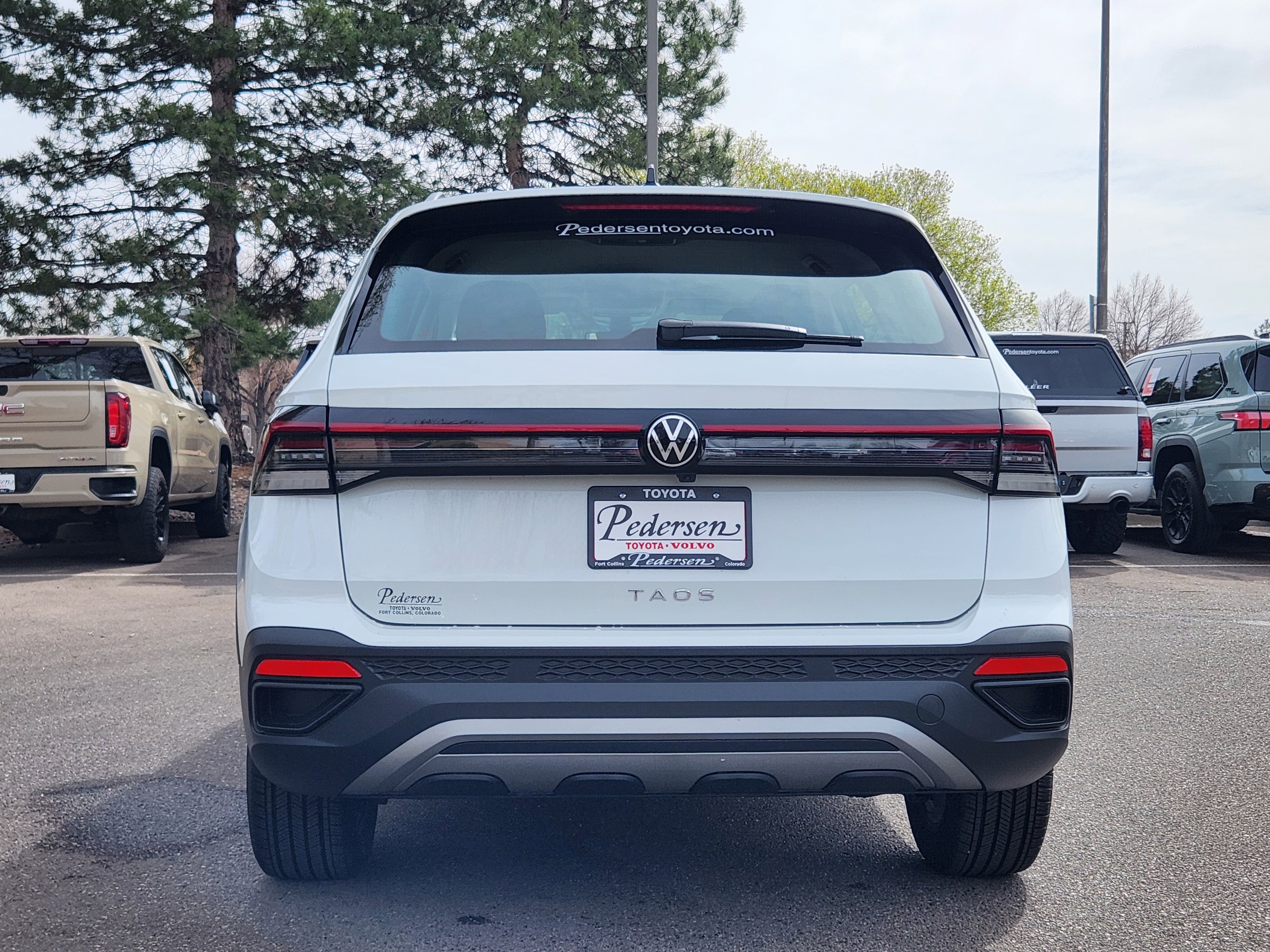 Used 2025 Volkswagen Taos S image 5