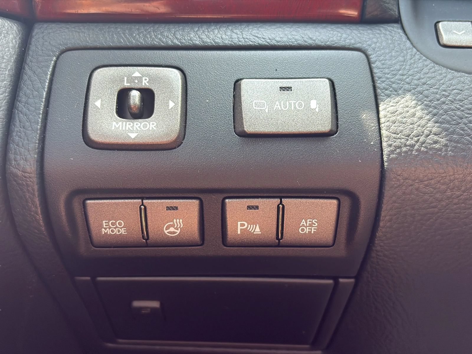 Used 2012 Lexus LS 460 L w/ Luxury Pkg RWD image 25
