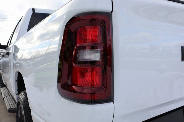 New 2026 RAM 1500 Express image 29