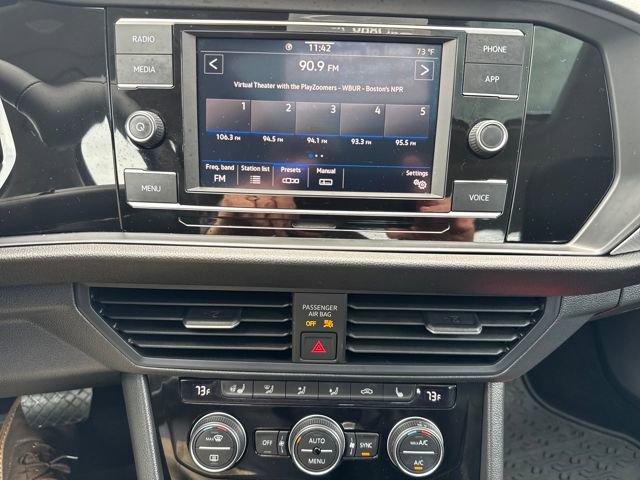 Certified 2021 Volkswagen Jetta SE w/ SE Cold Weather Package image 26