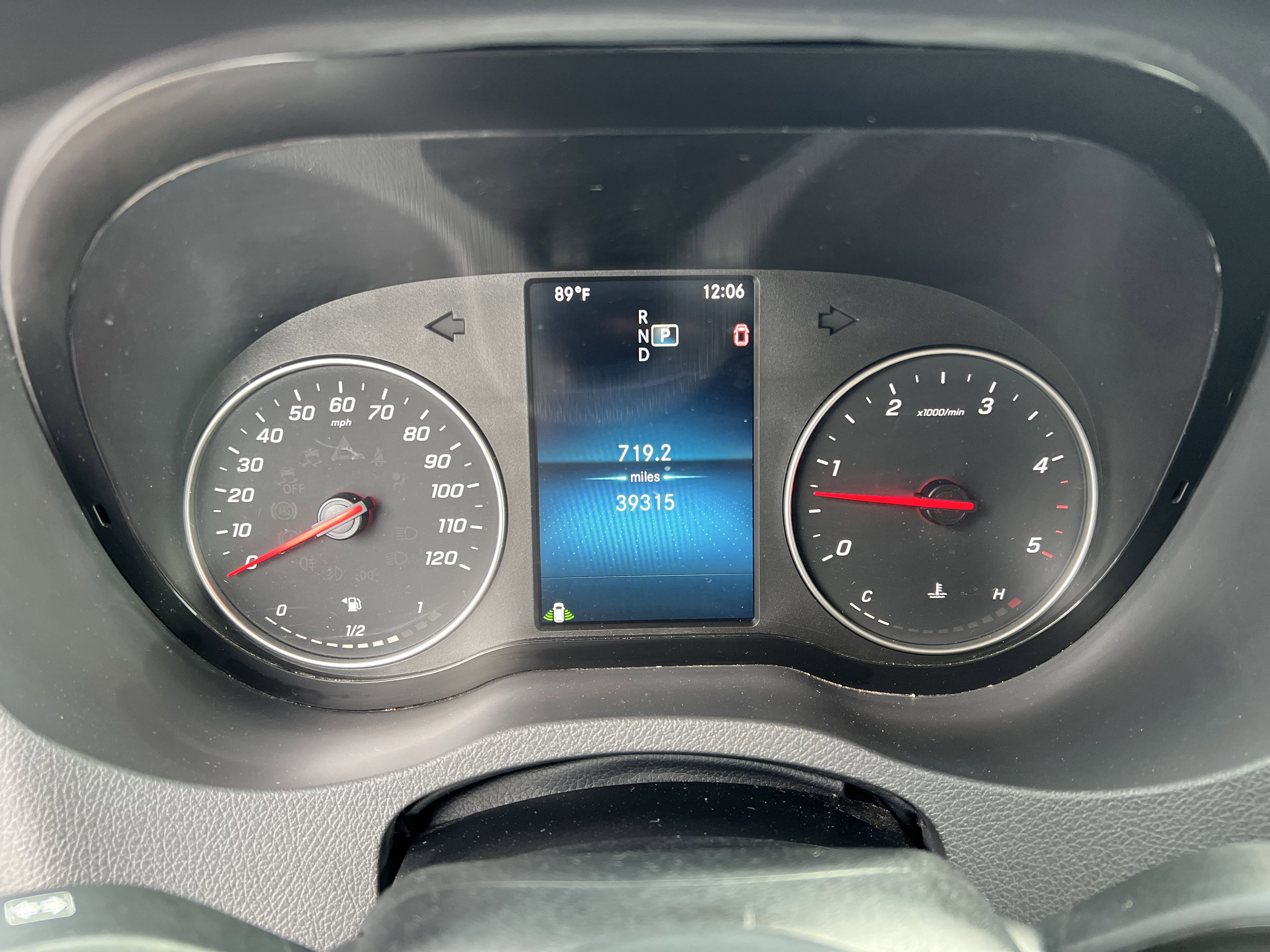 Used 2022 Mercedes-Benz Sprinter 2500 image 30