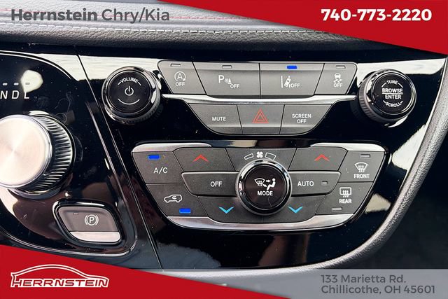 New 2027 Chrysler Pacifica Select FWD image 16