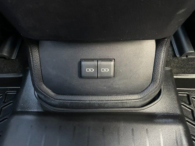 Used 2023 Toyota Highlander XLE image 13