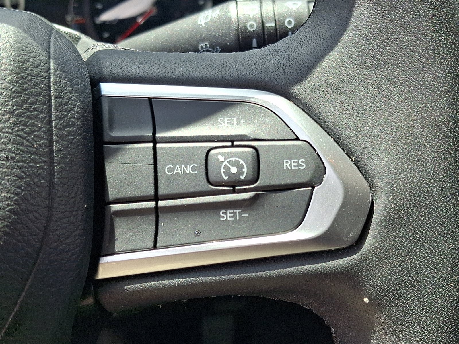 Used 2023 Jeep Compass Latitude AWD/4WD image 22