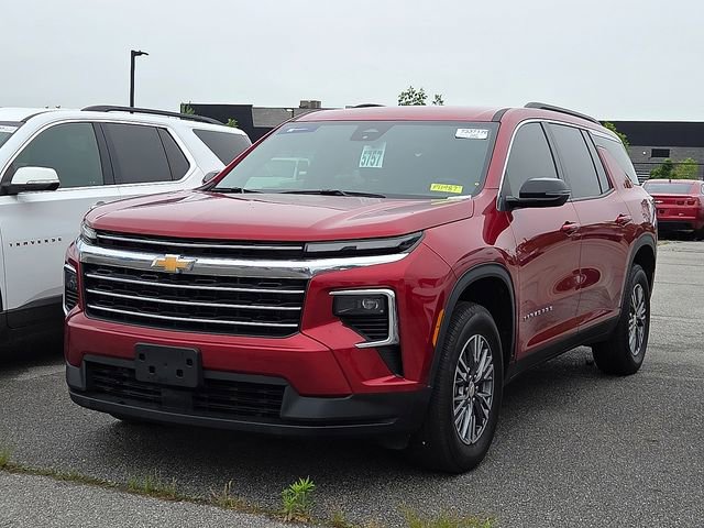 Used 2025 Chevrolet Traverse LT w/ LPO, Floor Liner Package