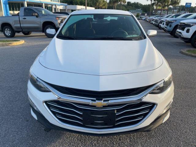 Used 2023 Chevrolet Malibu LT image 2