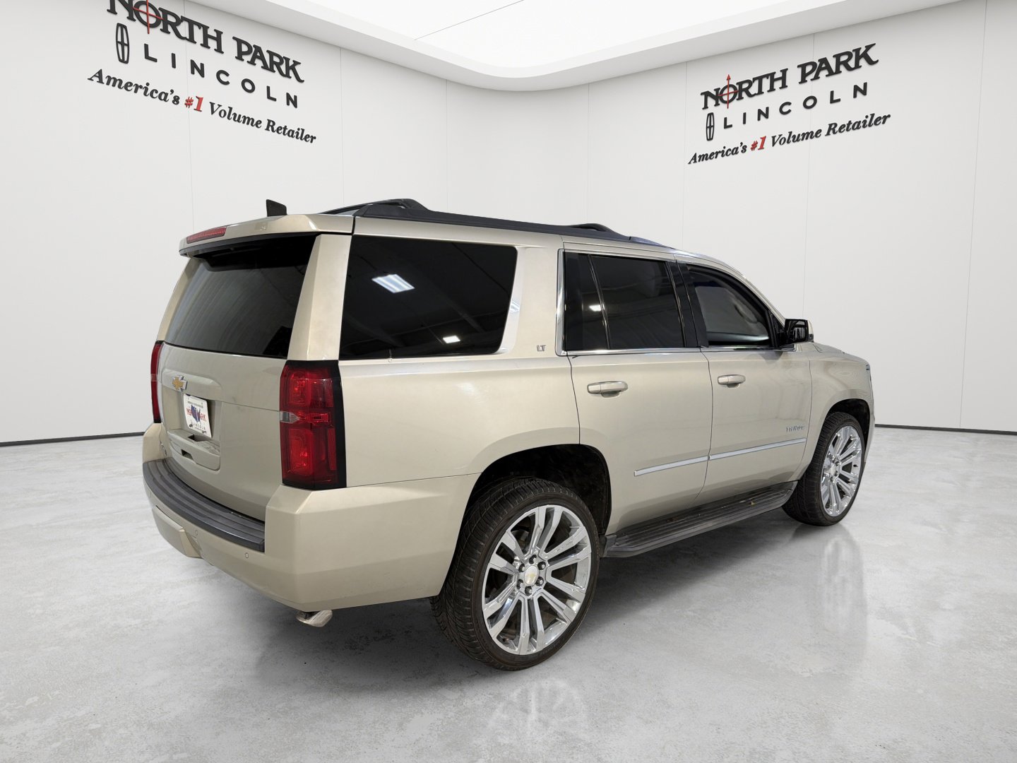 Used 2016 Chevrolet Tahoe LT RWD image 5