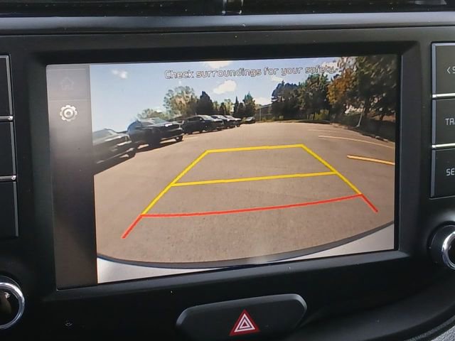 Certified 2025 Kia Soul LX w/ LX Technology Package FWD image 17