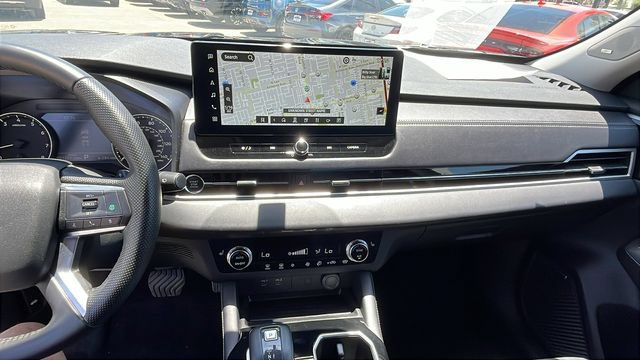 Used 2025 Mitsubishi Outlander SE AWD/4WD image 15