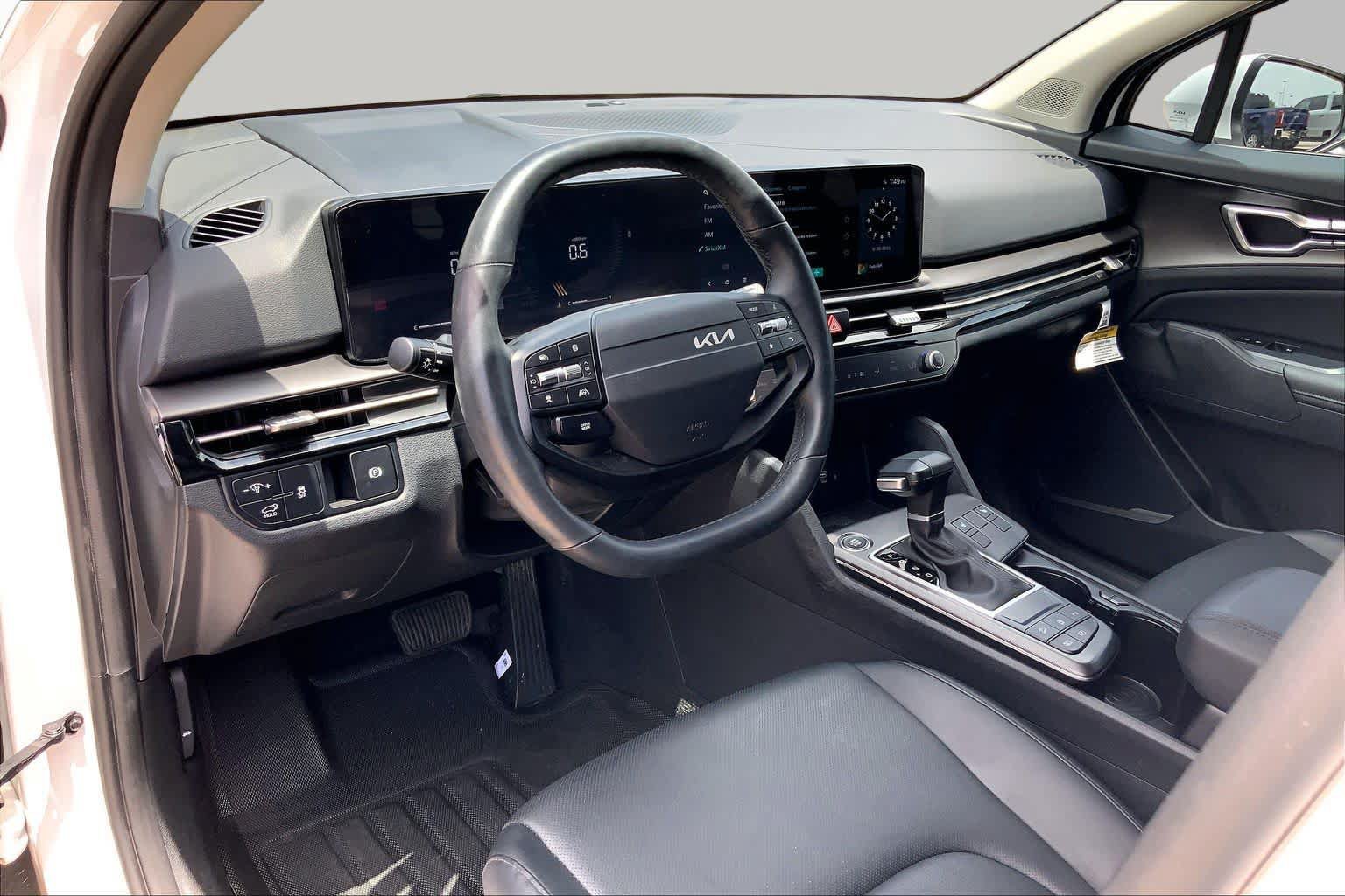 Certified 2026 Kia Sportage EX FWD image 35