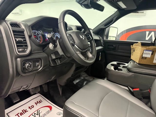 New 2026 RAM 2500 Tradesman w/ Chrome Appearance Group AWD/4WD image 10