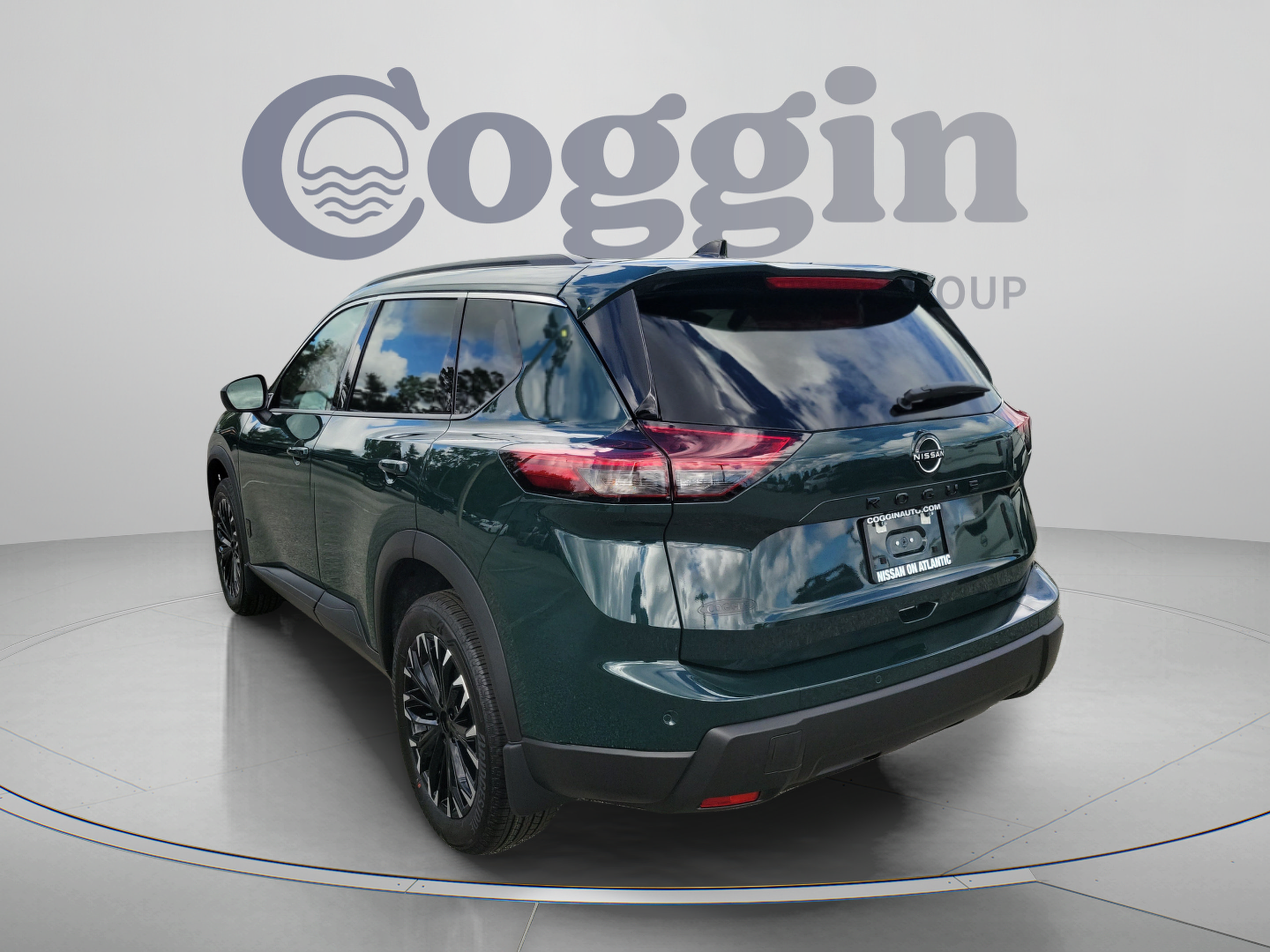 New 2026 Nissan Rogue Dark Armor FWD image 3