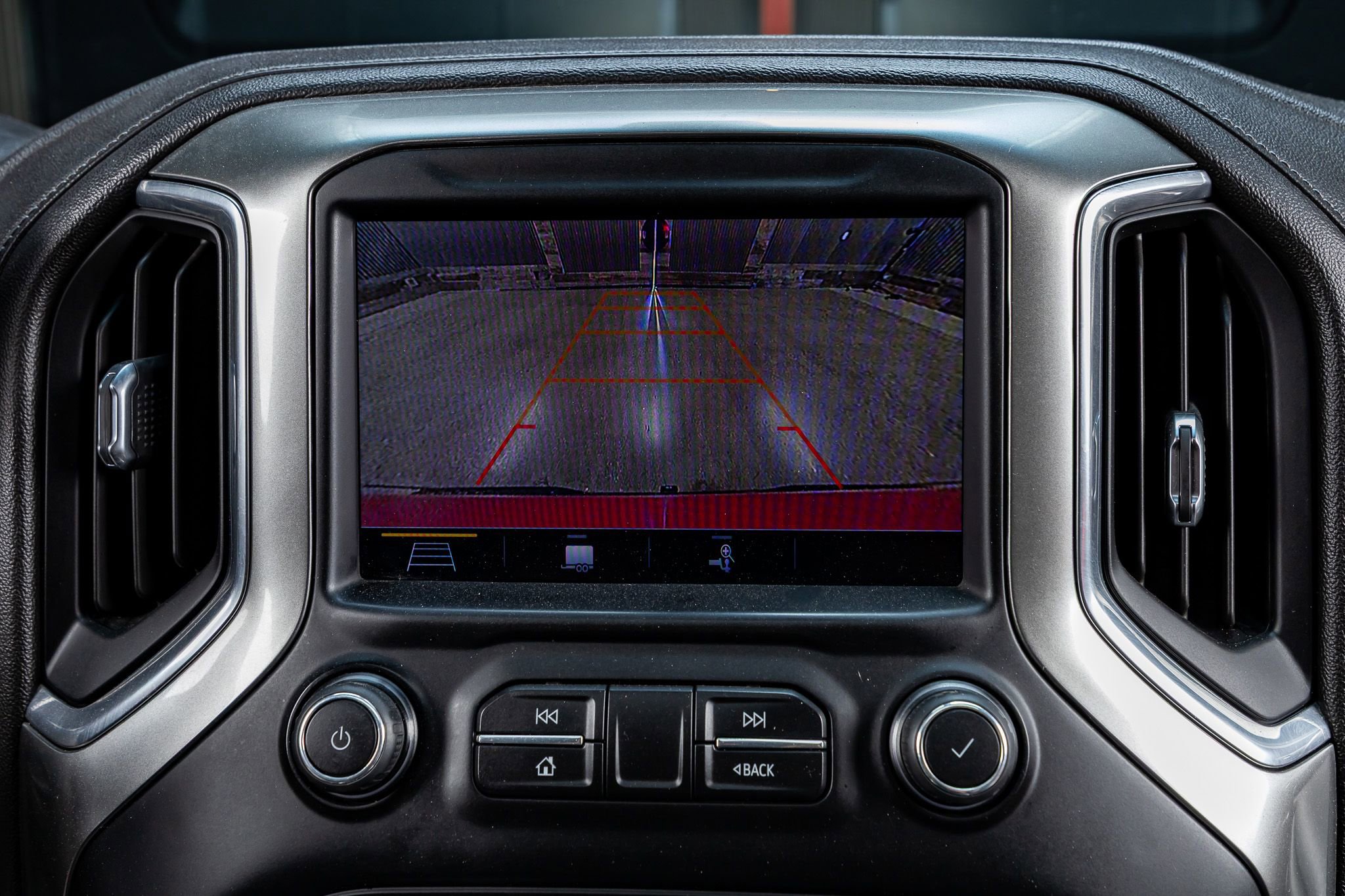 Used 2019 Chevrolet Silverado 1500 LT Trail Boss AWD/4WD image 26