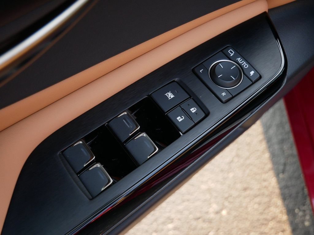 Certified 2025 Lexus ES 350 Ultra Luxury w/ Accessory Package (Z2) FWD image 15
