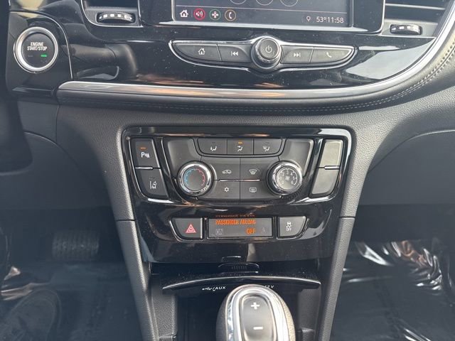 Used 2022 Buick Encore Preferred w/ Safety Package II image 23